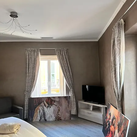 Prima Fila Due Pemium Vendégház 4*