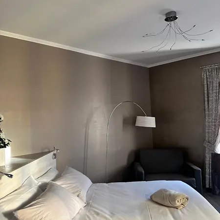 Pensjonat Prima Fila Due Pemium San Remo