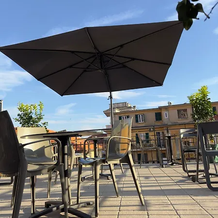 Pensjonat Prima Fila Due Pemium San Remo